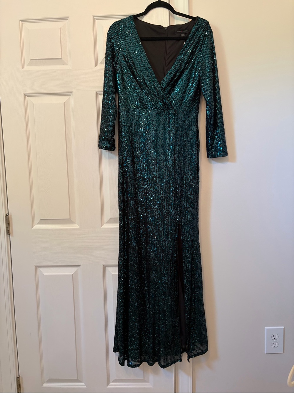 Ever Pretty Emerald Green Sequin V-Neck Evening Gown